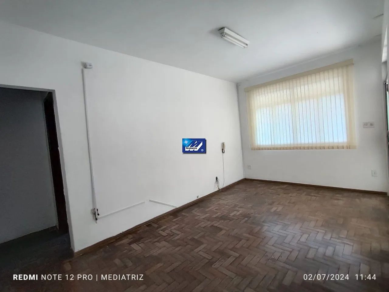 CASA SEM GARAGEM NA RUA CAMILO PRATES