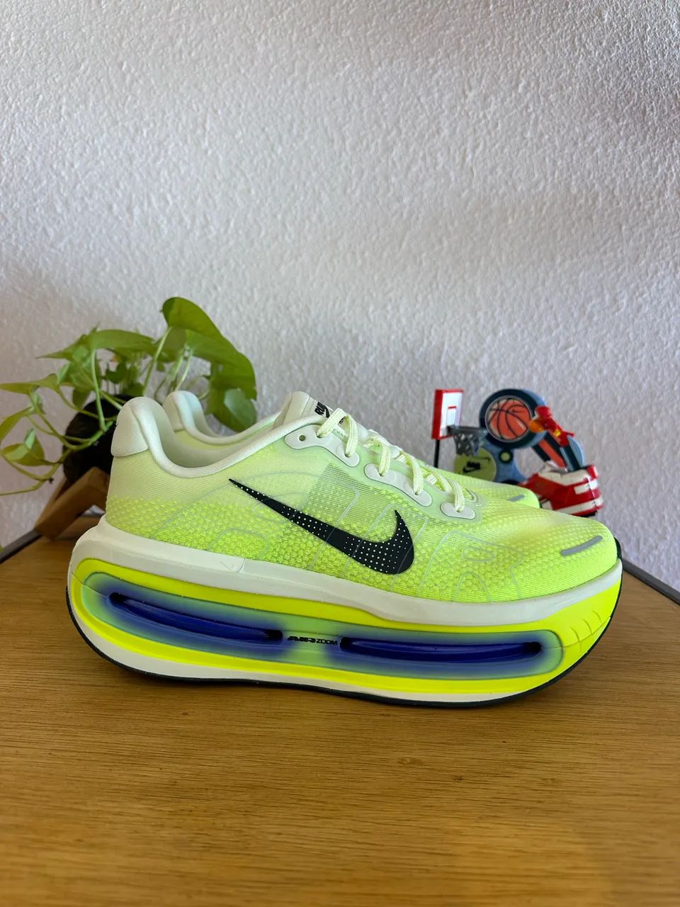 Nike Vomero Premium ?Volt Tint? - Foto 3