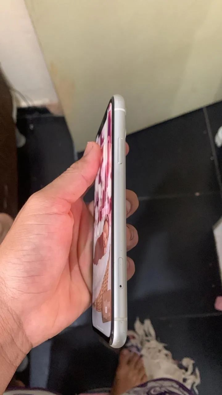 Celular iPhone 11 normal - Foto 2