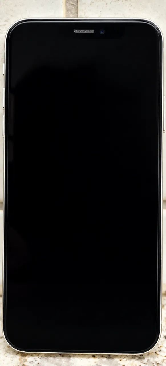 Vendo Iphone xr Branco 64GB usado e em bom estdo - Foto 3