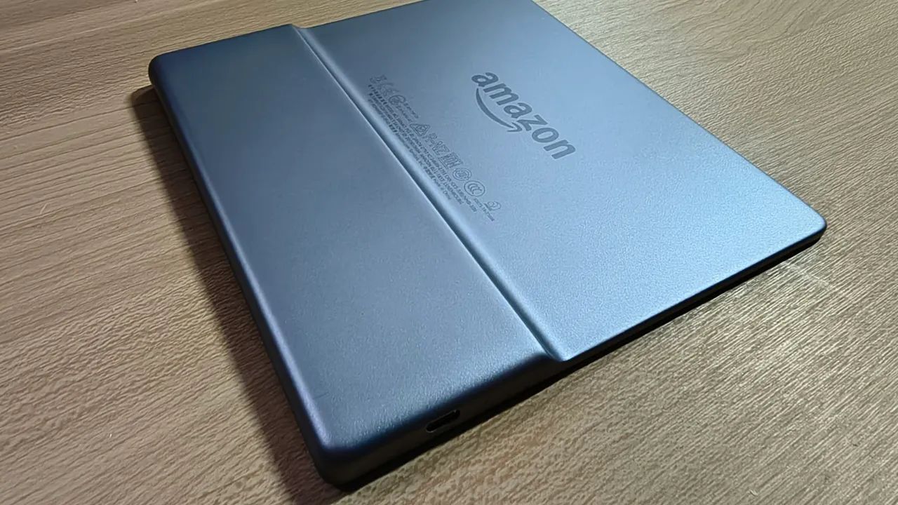 Kindle Oasis 10° geração com capa - Foto 5