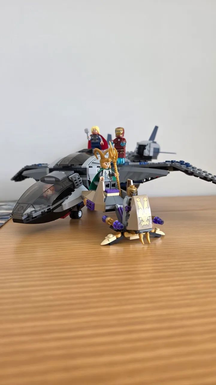 LEGO 6869 - A Batalha Aérea de Quinjet - Foto 2