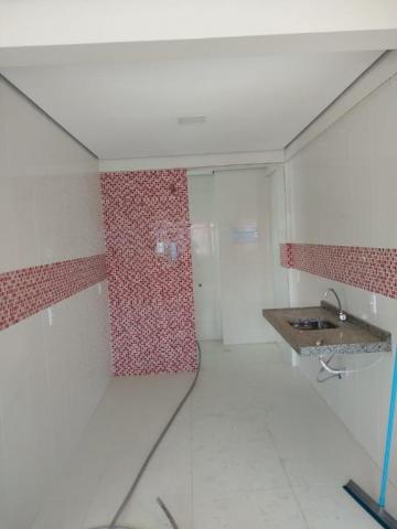 Apartamento com 3 dormitórios para alugar, 75 m² por R$ 950/mês - planalto - Juazeiro do N - Foto 11
