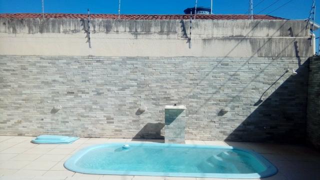 Casa para venda tem 300 metros quadrados com 4 quartos em Nova Parnamirim - Parnamirim - R