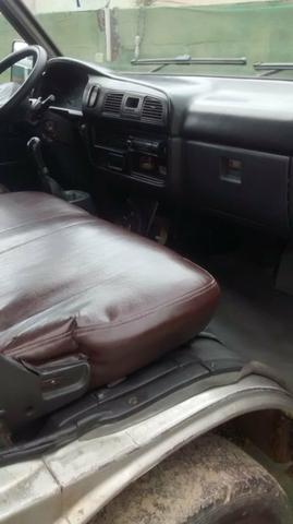 Vendo van Hyundai h100 ano 98/12lugares - Foto 10