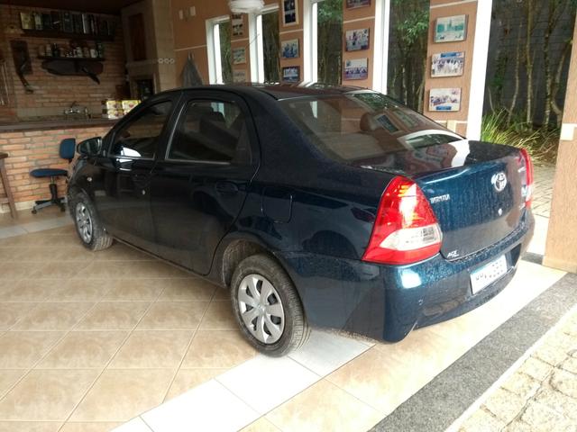 Automóvel - Foto 2