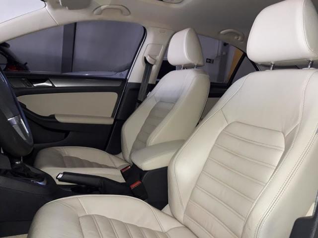 VOLKSWAGEN JETTA 2.0T - Foto 12