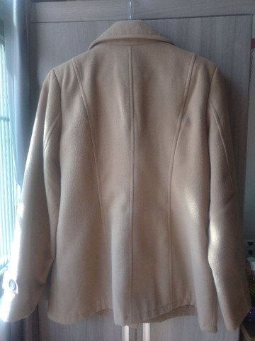casaco feminino cor caramelo