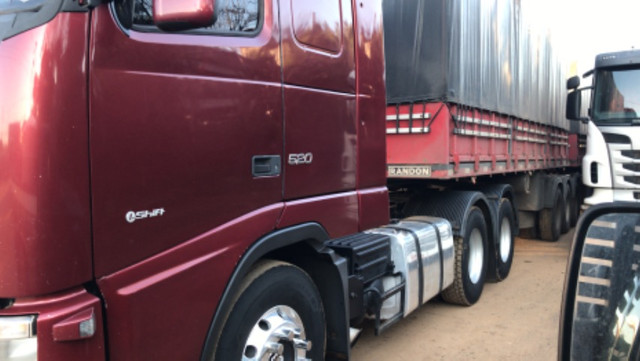 Fh 520 engatado rodotrem curto 3x3 - Foto 2