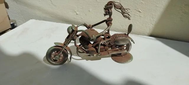 Moto brinquedo artesanal 