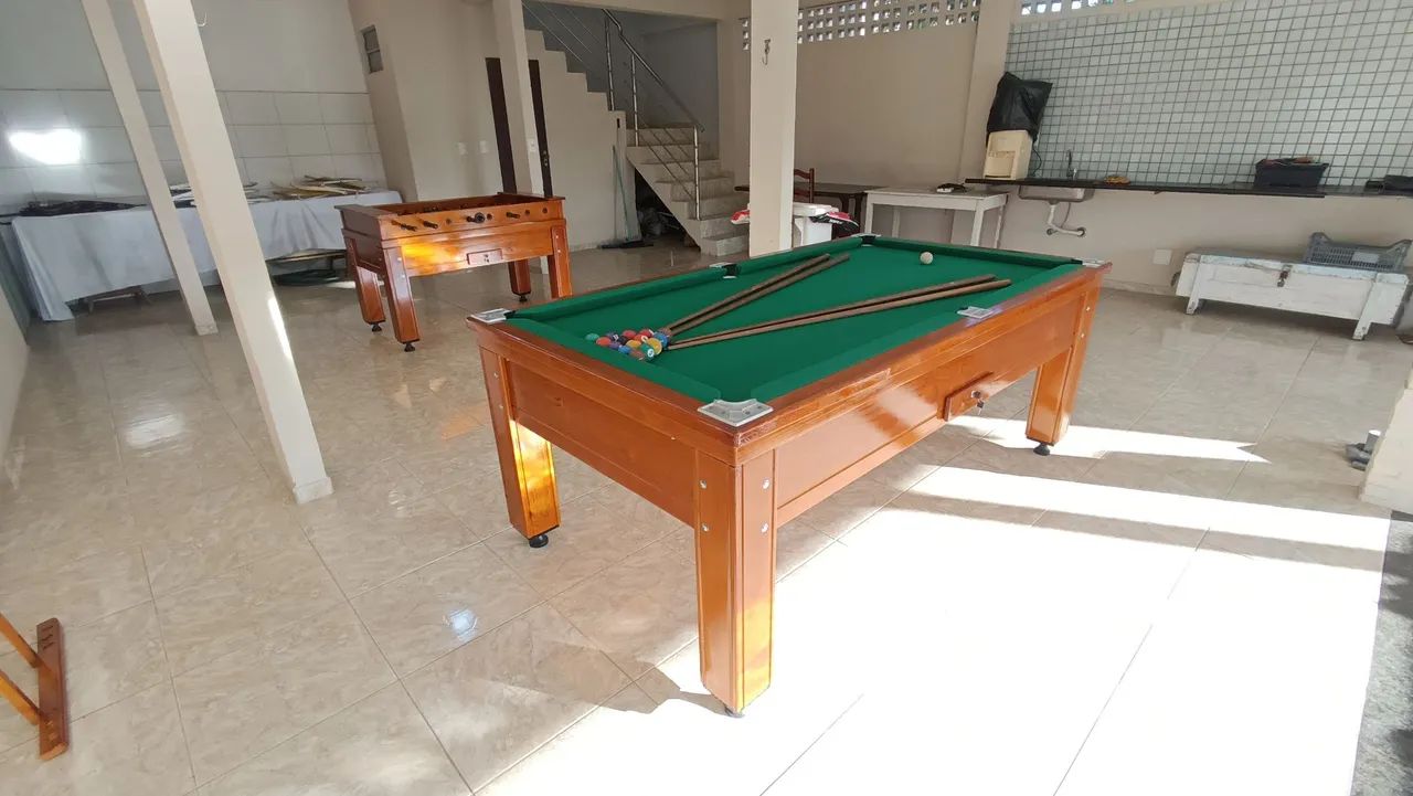 Mesa de sinuca e pebolim