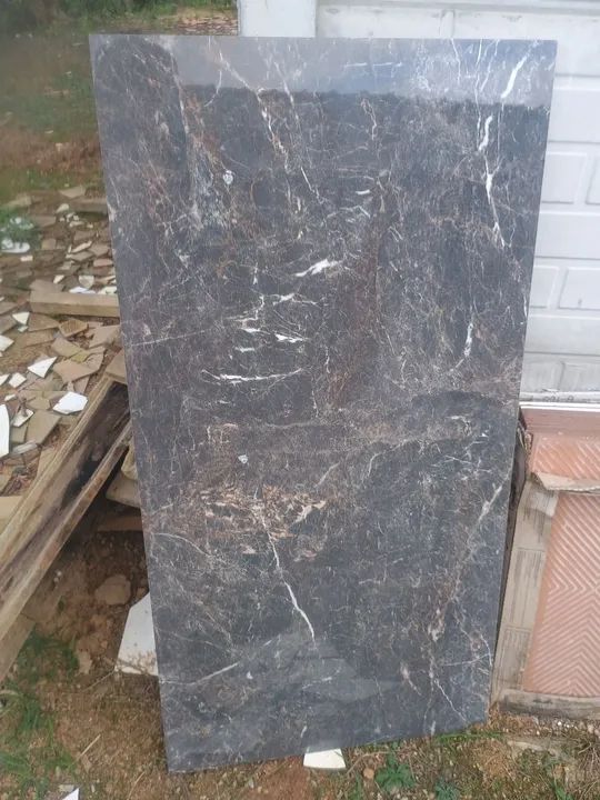 Porcelanato Preto - 1,20m x 0,60m