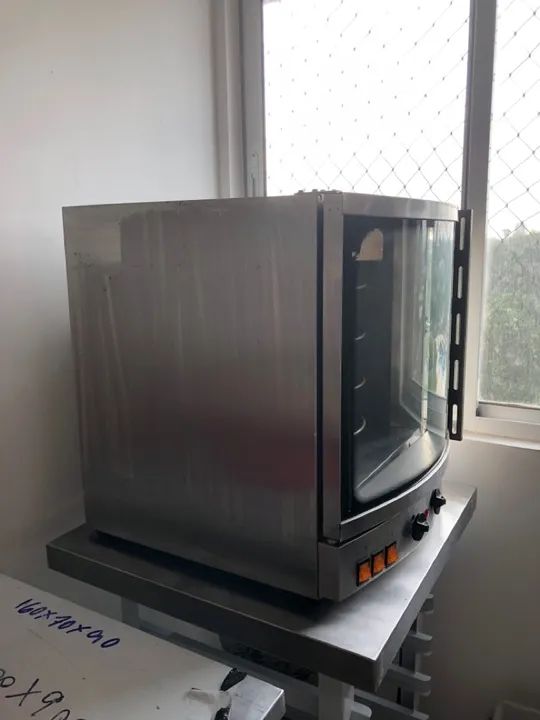 Forno Giratório Titã inox 4 bandejas