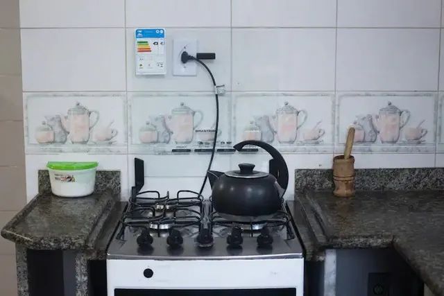 Rua dos biquinis,3 suites, churrasqueira, chuveirão, wiffi - Foto 8