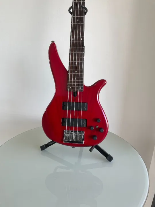 Contra baixo yamaha com captaçao emg