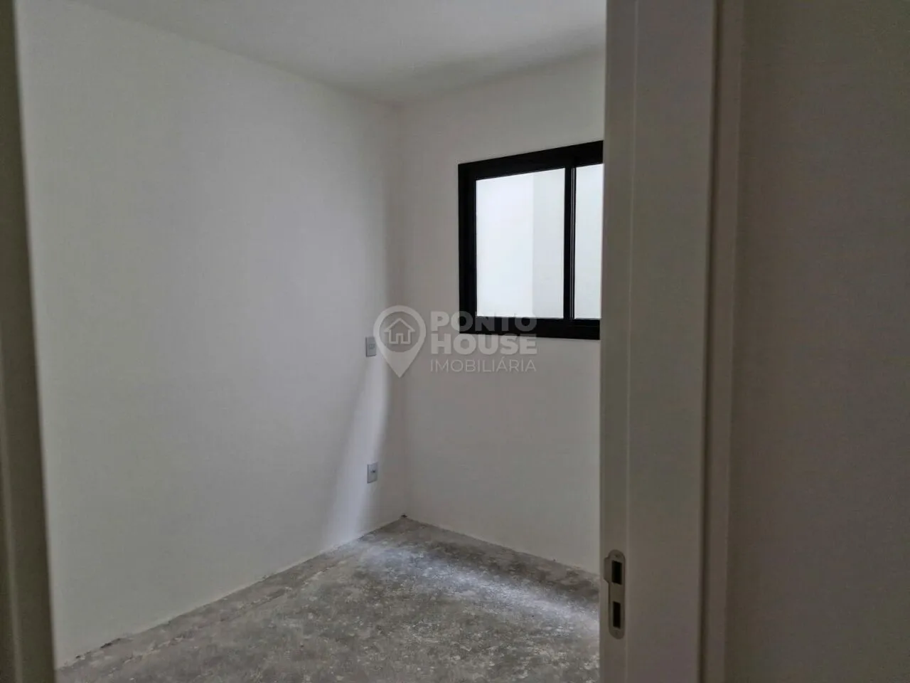 Studio com varanda à venda na Vila Gumercindo próximo ao Metrô Praça da Árvore