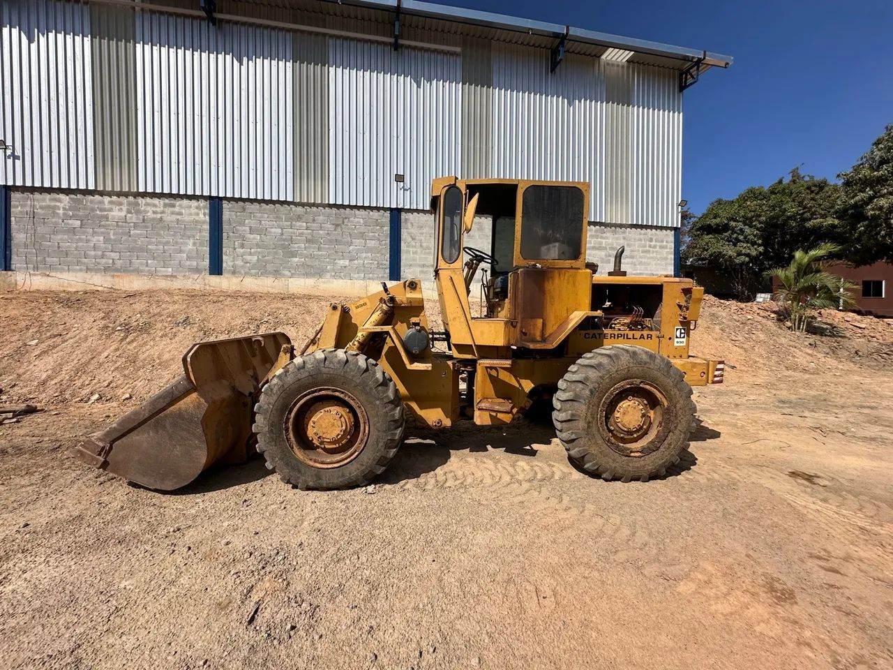 Pá Carregadeira Caterpillar 930 1980  - Foto 3
