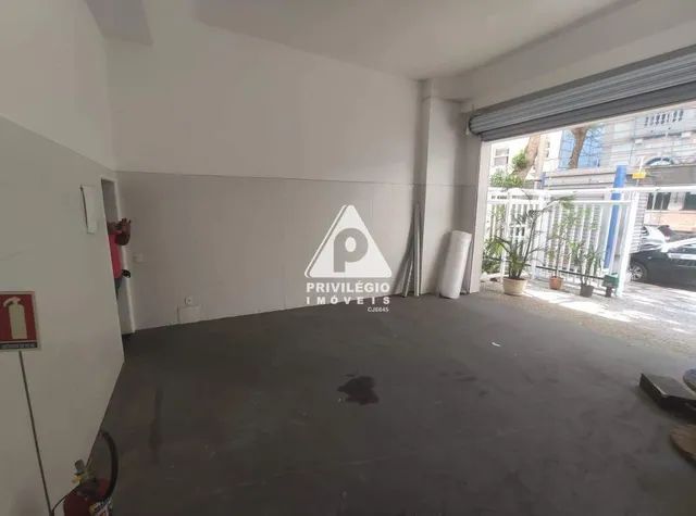 Loja Comercial à Venda no Catete (RJ)  2 Salas, 45m² - Foto 3