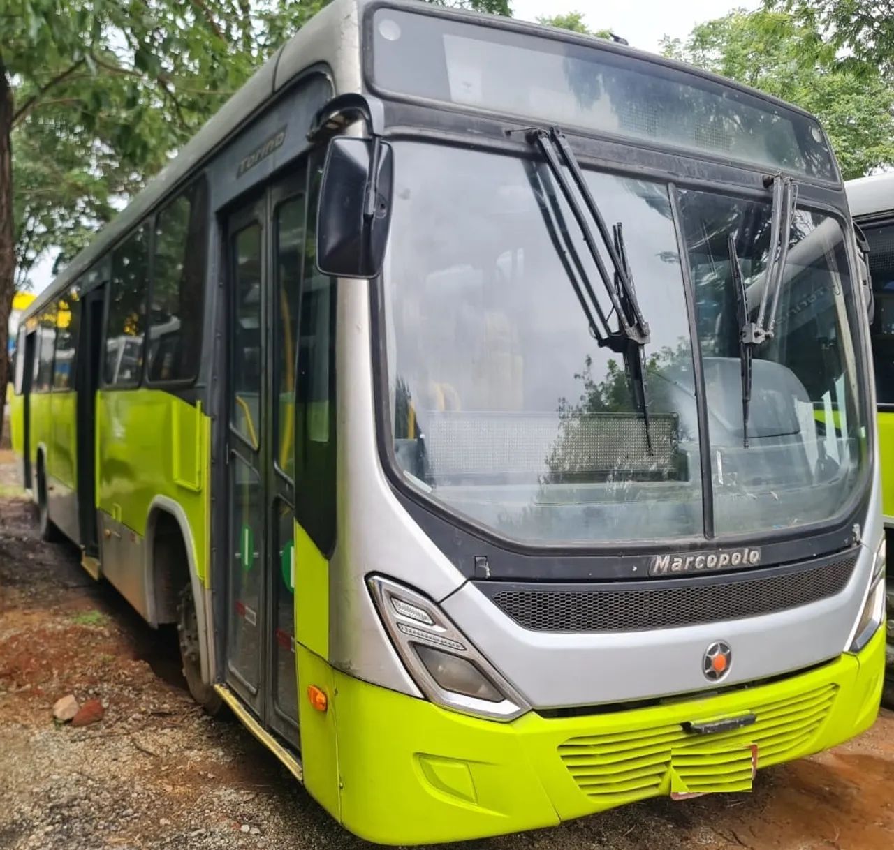 Ônibus urbano com ar condionado