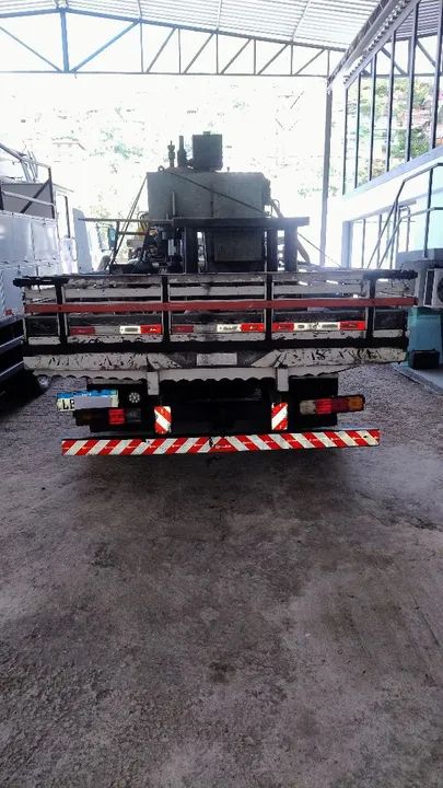 Mercedes benz 709 - 1995 - Munck 4t  - Foto 11