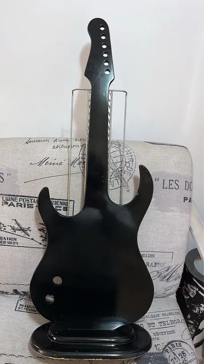 Porta CD/DVD Guitarra decorativo - Foto 2