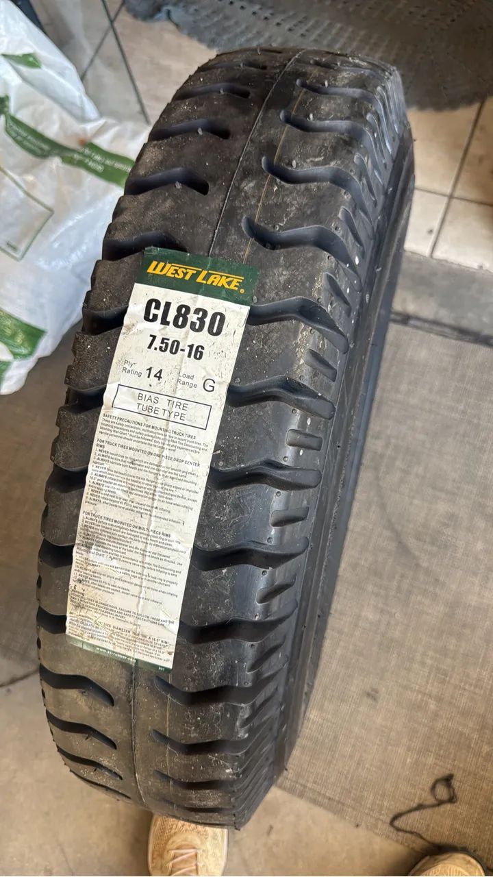 Pneu 750-16 novo borrachudo  - Foto 4