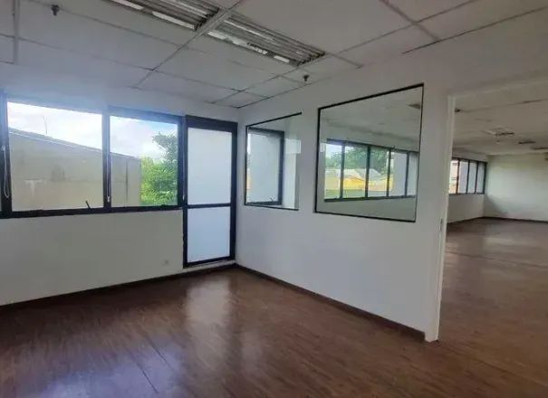 Conjunto Comercial para aluguel e venda tem 245 metros quadrados em Santo Amaro - São Paul - Foto 7