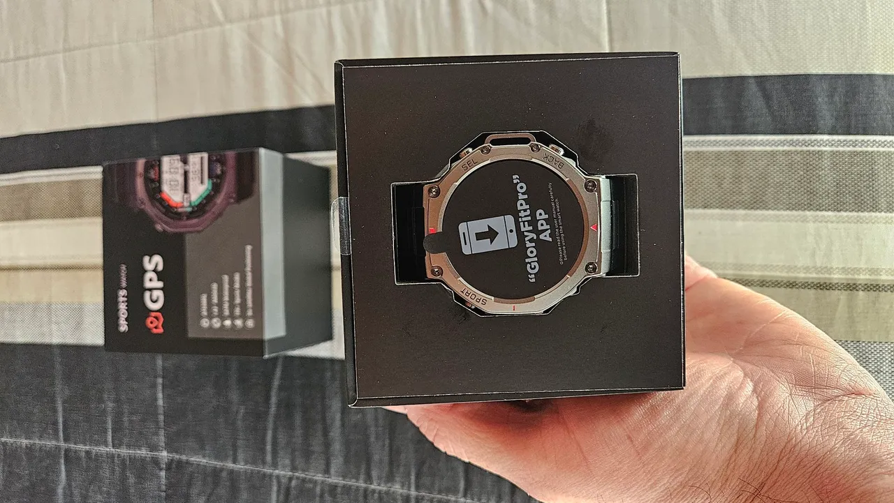 Smartwatch GPS - Novo na Caixa - Completo com GPS - A prova da água e resistência