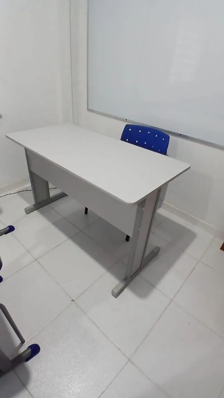 Mesa e cadeira promoção 