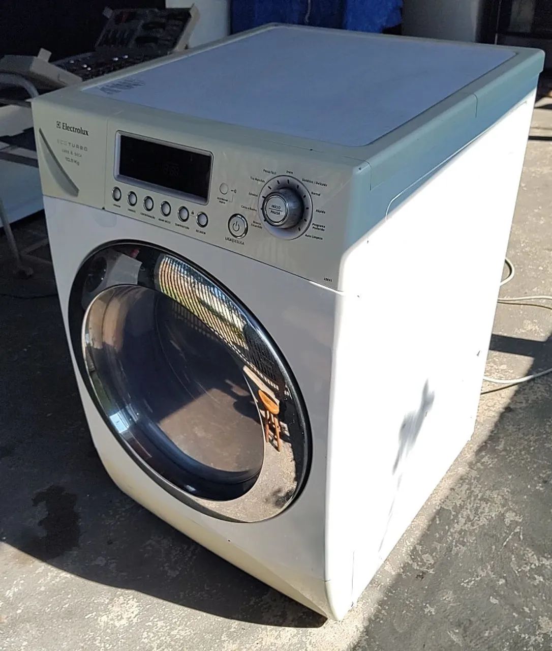 Máquina de lavar lava e seca Electrolux 10.5 KG  - Foto 3