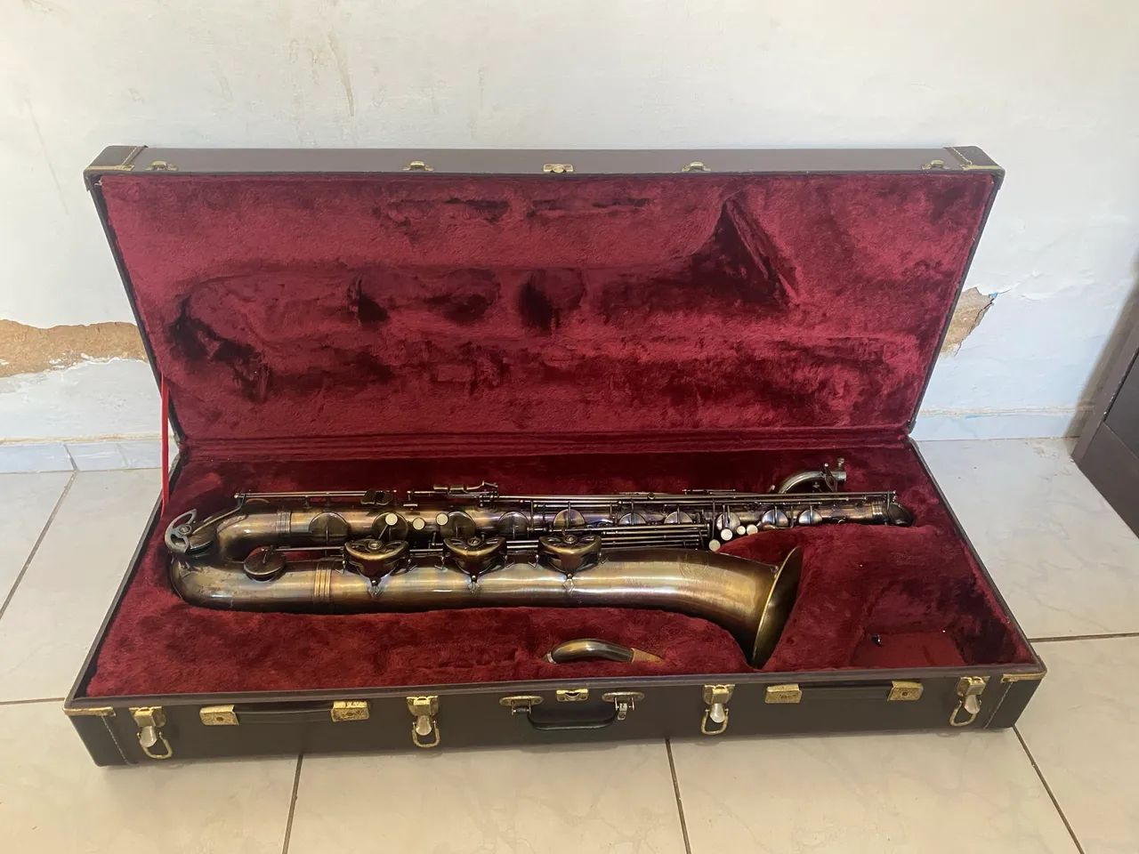 Saxofone Barítono marca Júpiter - Foto 5