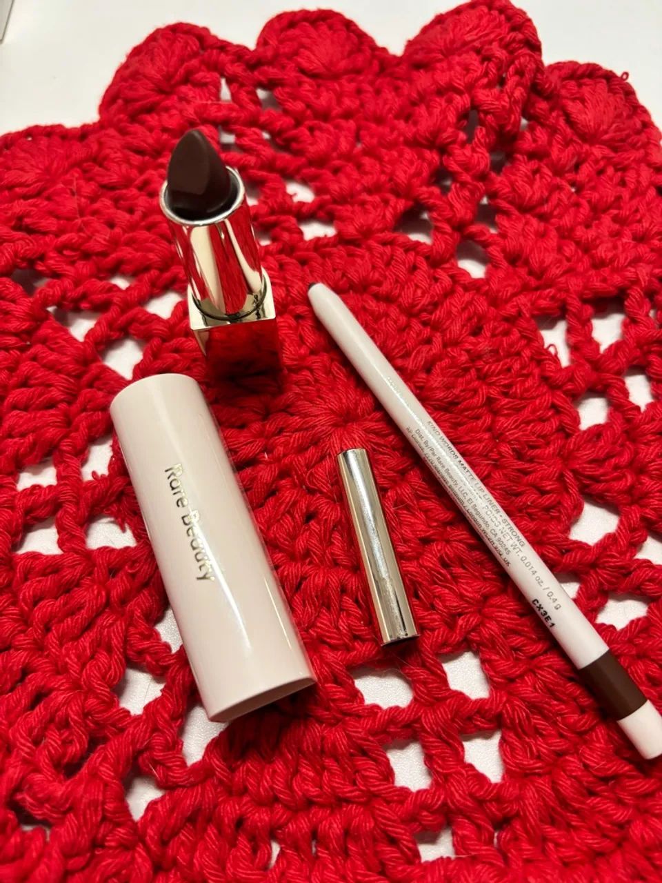 batom + lápis labial rare beauty - Foto 4
