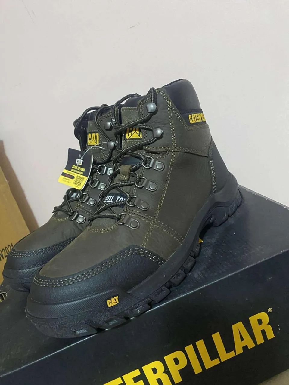 Bota caterpillar OUTLINE original BICO DE AÇO