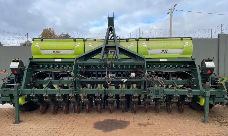 Plantadeira KF27