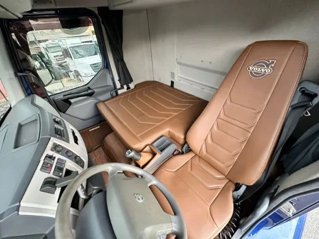 Volvo Vm 270 2021 Azul Carroceria Único dono - Foto 14