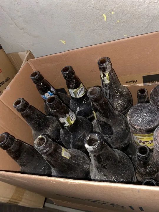 Garrafa de Cerveja vazia - Foto 2