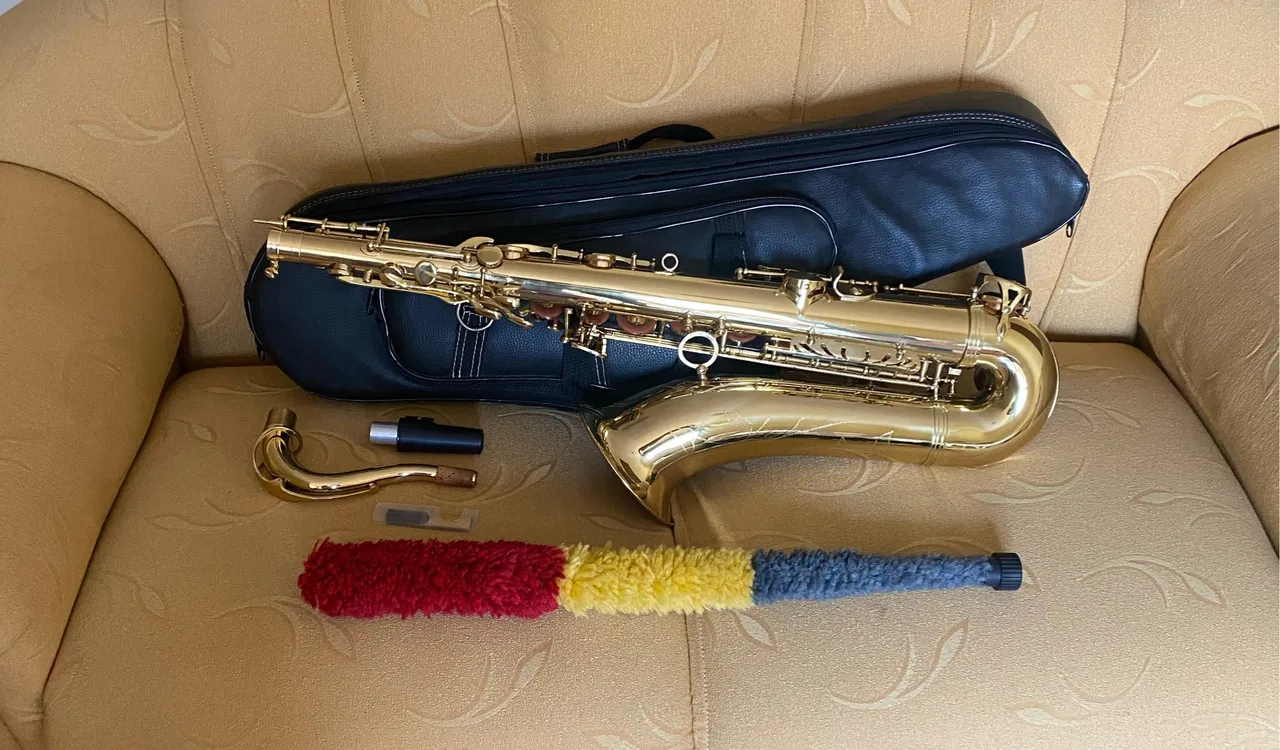 Saxofone Tenor Sib Marca Kings