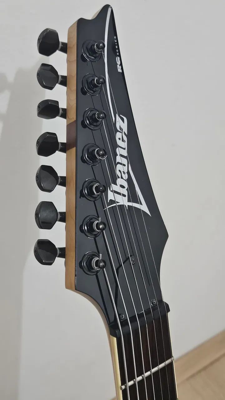 Guitarra 7 cordas Ibanez RG7321 + Upgrade de captador