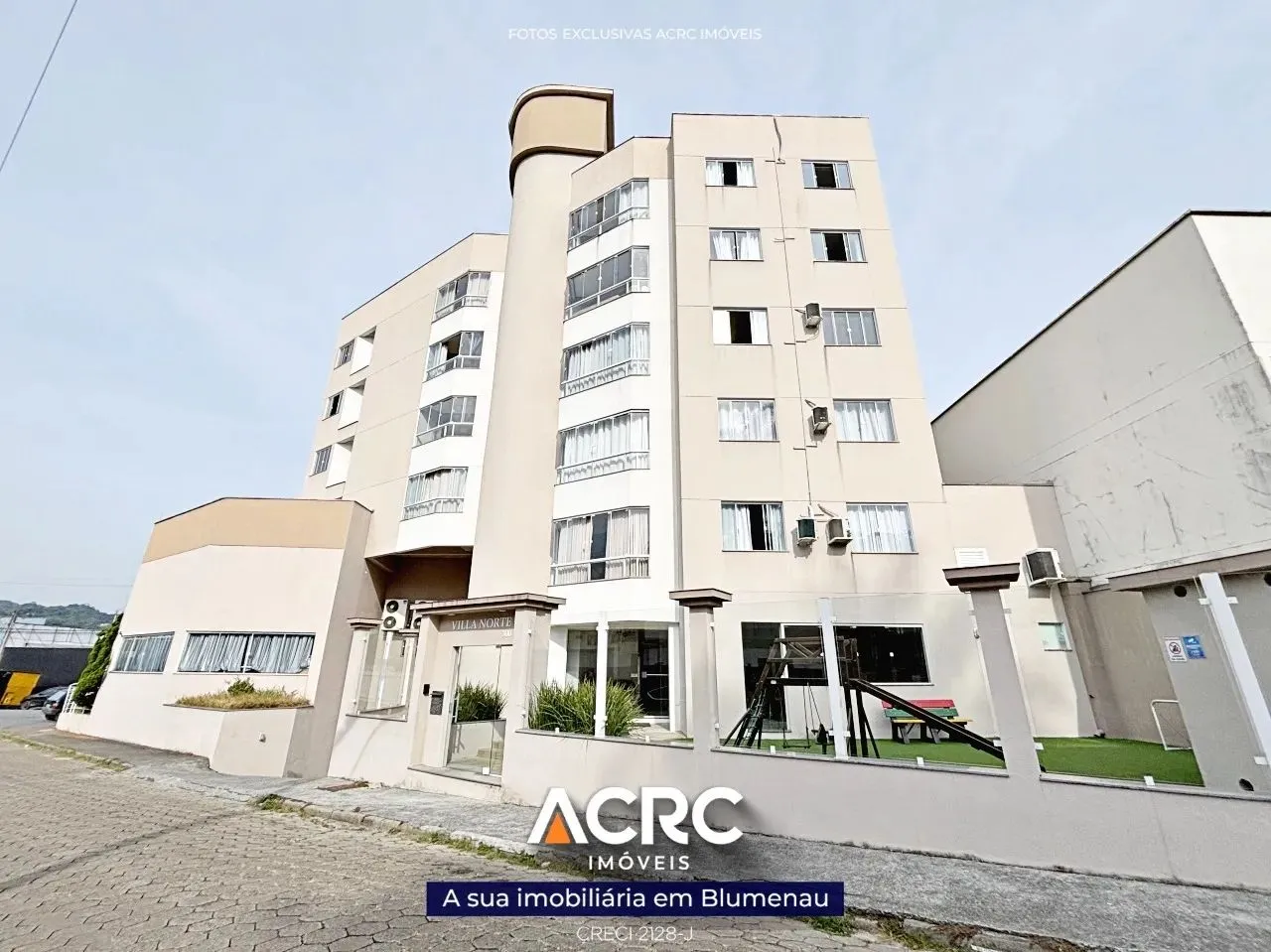 ACRC Imóveis - AP08980 - Apartamento para Locação no Bairro Itoupava Norte