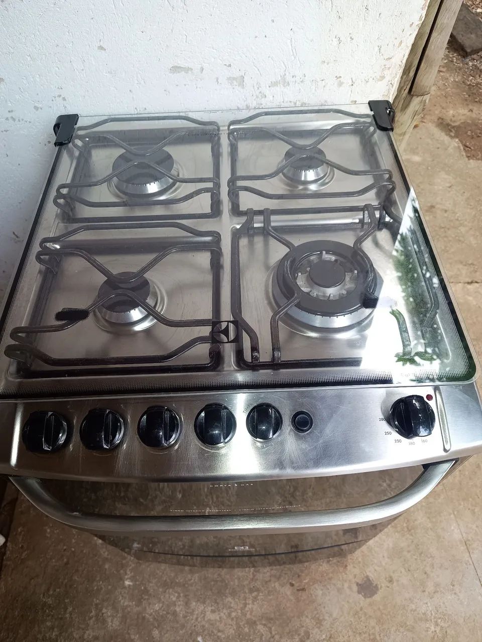 Fogão Electrolux 4 Bocas com Mesa de Vidro semi-novo funcionando perfeitamente bem  - Foto 3