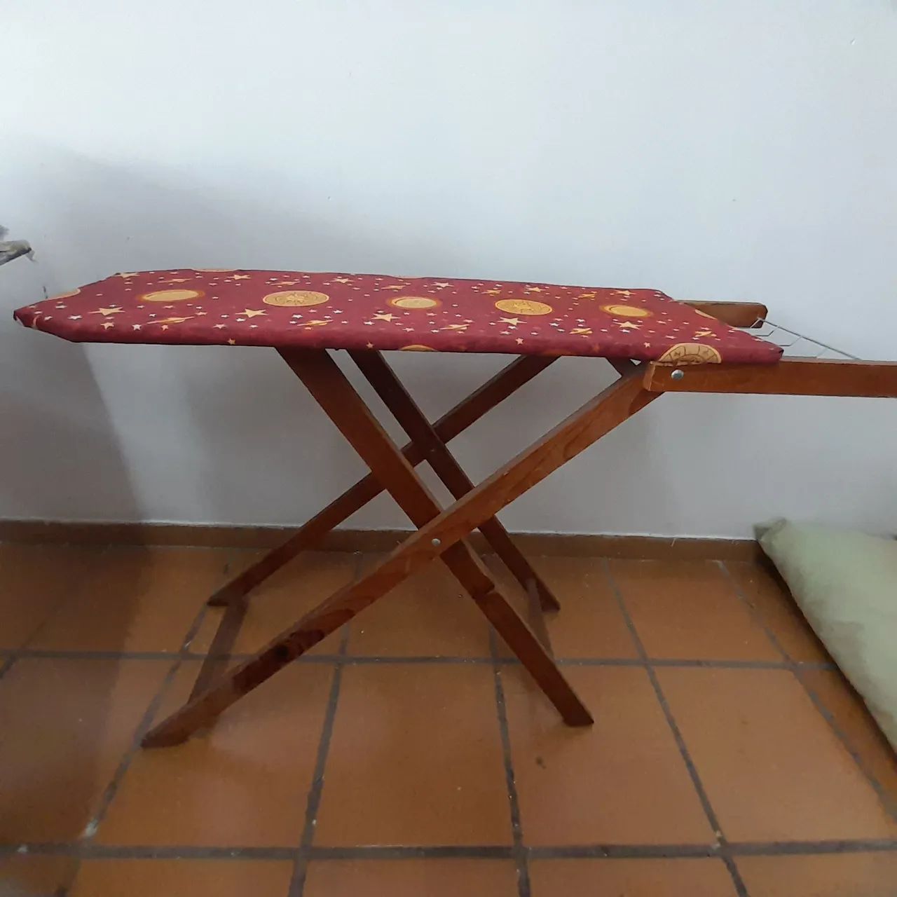 Tábua de passar roupas - Foto 2