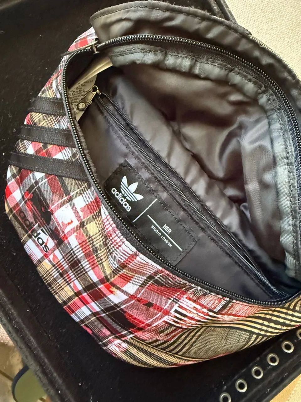 Bolsa Adidas HER Studio London