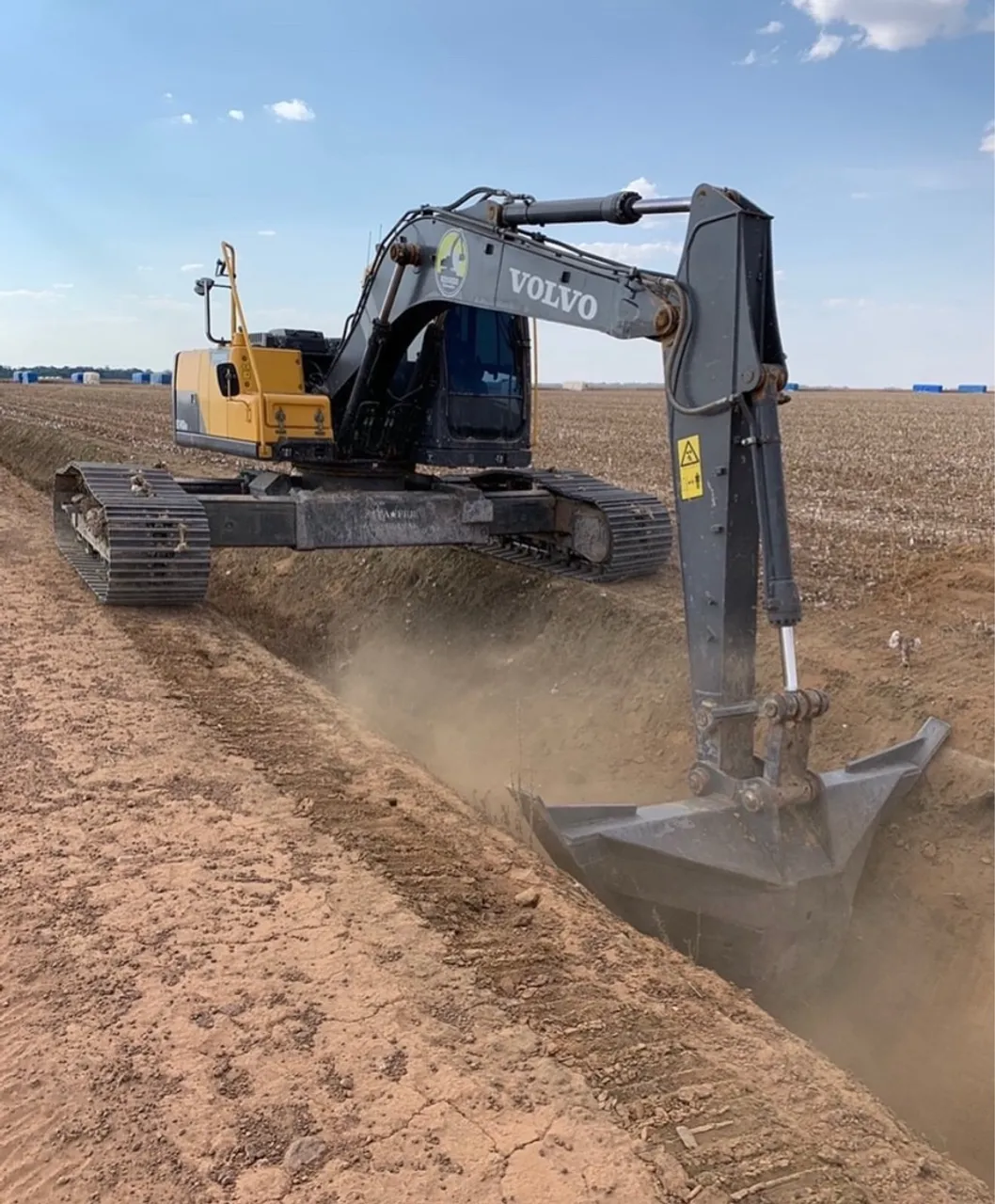 Escavadeira Volvo EC140DLM