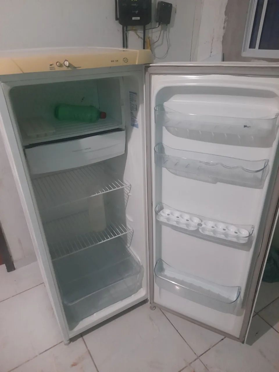 Vende-se geladeira Electrolux  - Foto 4