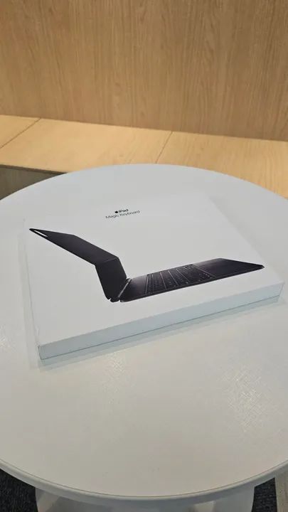 iPad Pro 13" (M4) -na garantia com teclado, capa e caneta - Foto 4