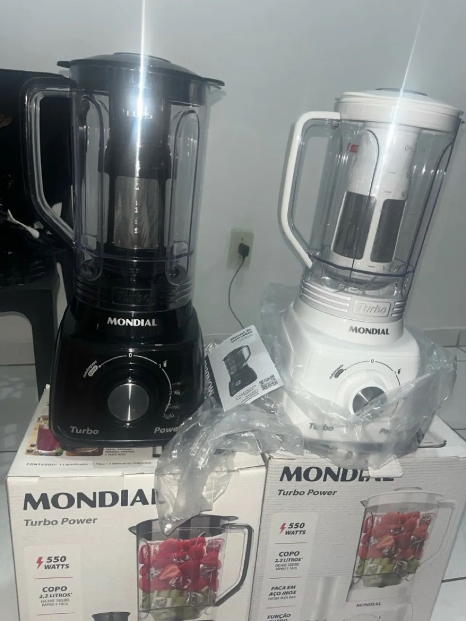 Liquidificador Mondial Turbo Power 550W - 2,2 Litros - Branco/Preto