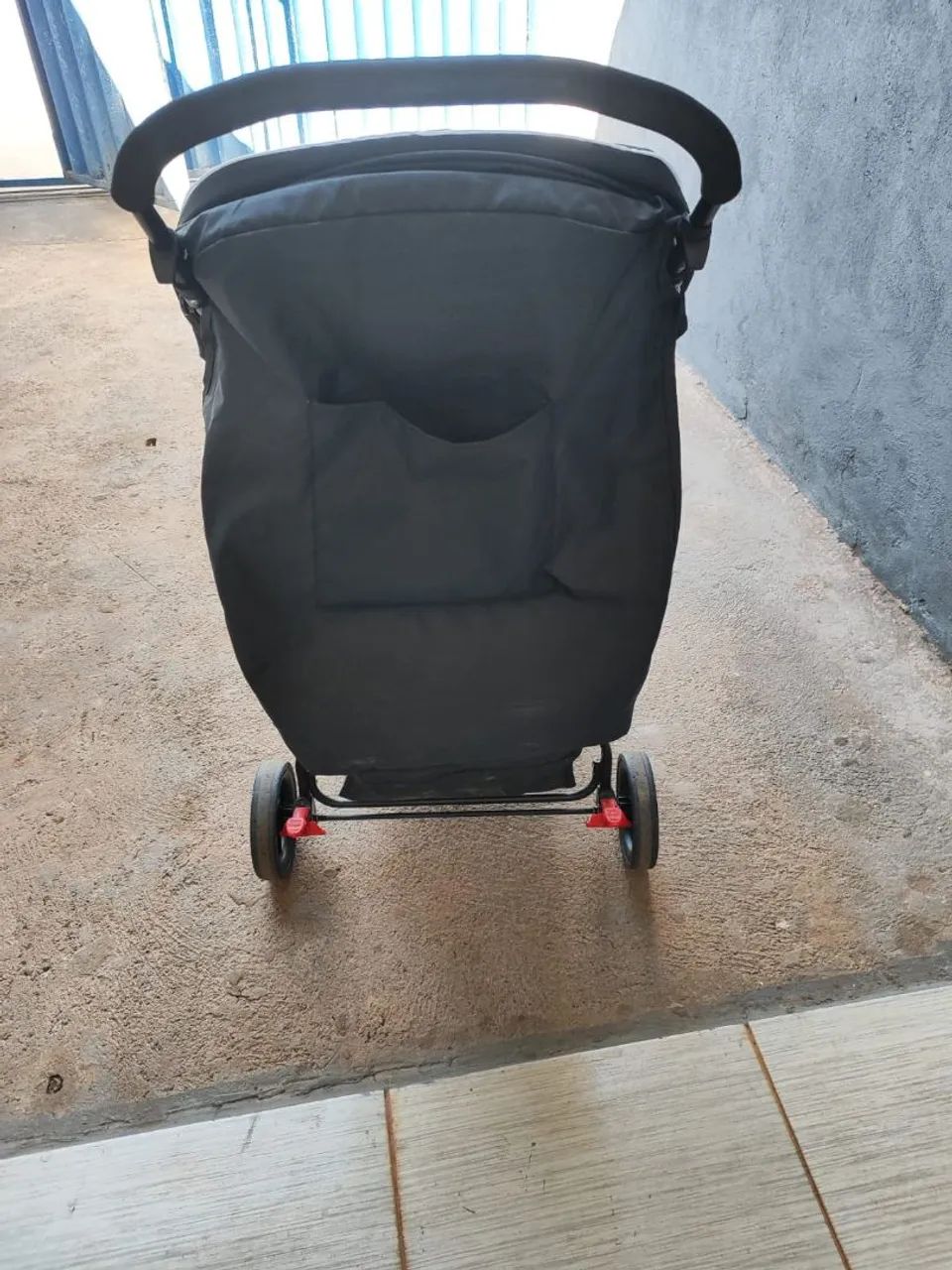 Carrinho de Bebê compacto e Prático  - Foto 4