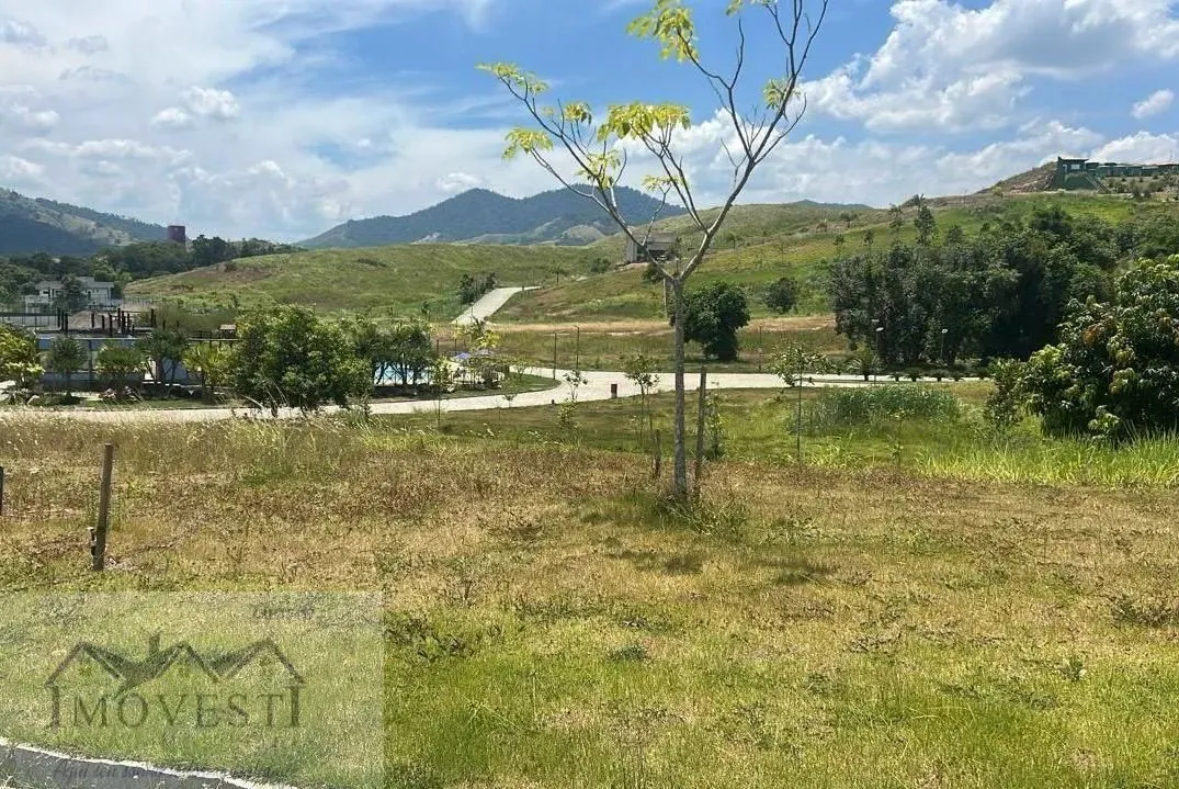 Vendo terreno Condomínio Residencial Pedra do Vale Bairro Ubatiba - Maricá/RJ