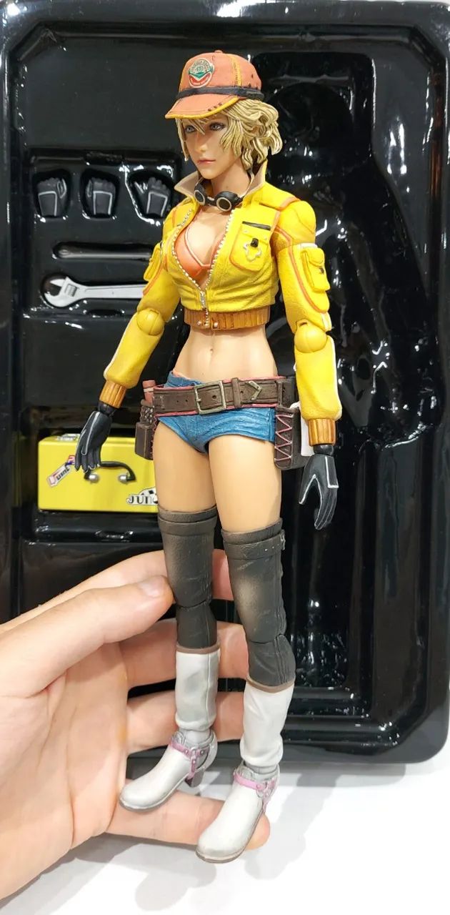 Play Arts Kai Final Fantasy Xv - Cindy Aurum - Foto 2