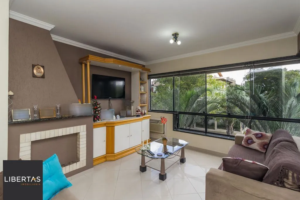 Apartamento de 3 dormitórios no bairro Jardim Itu Sabará - Porto Alegre